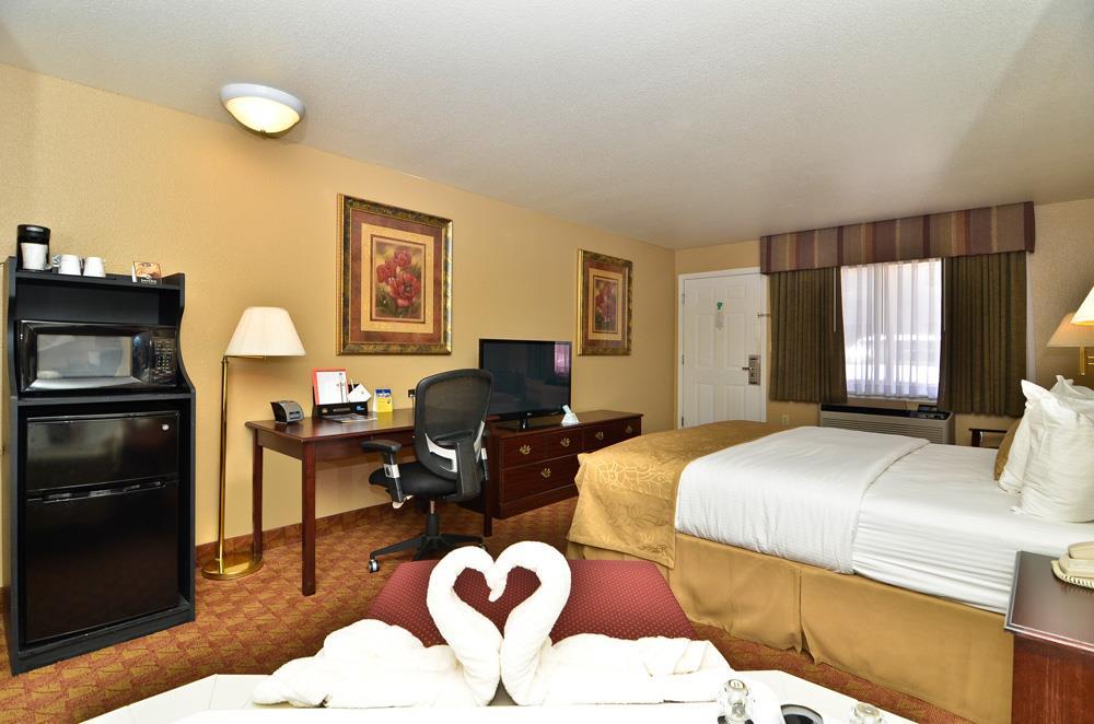 Best Western Fallon Inn & Suites Exterior photo